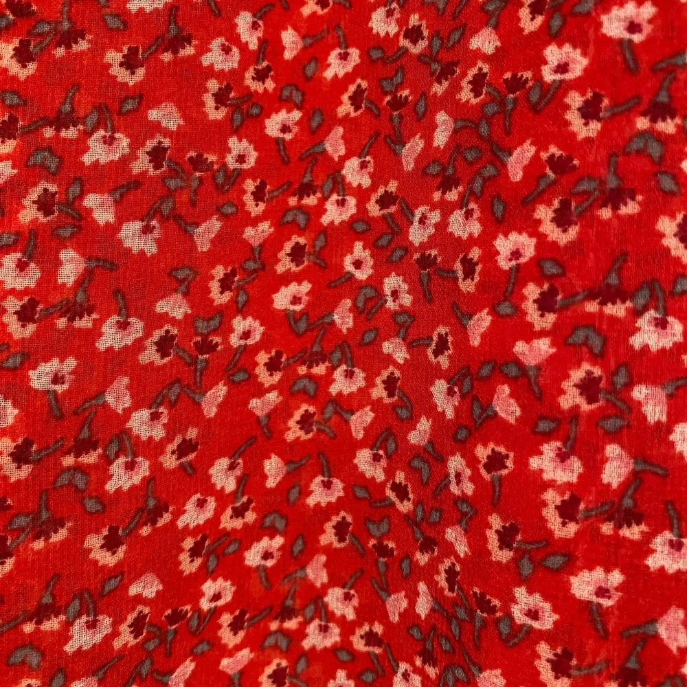 Gap long sleeve red blouse with floral pattern - Picture 3 of 4